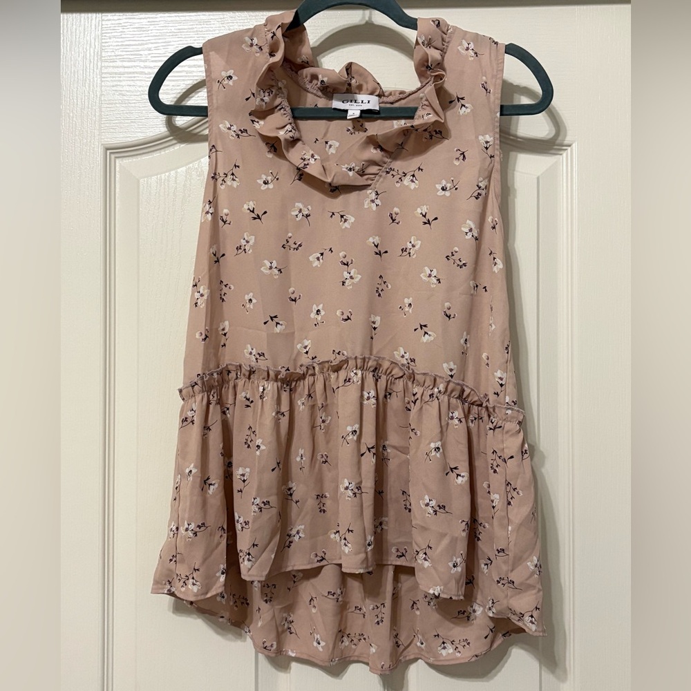 Gilli Floral Ruffle Blouse